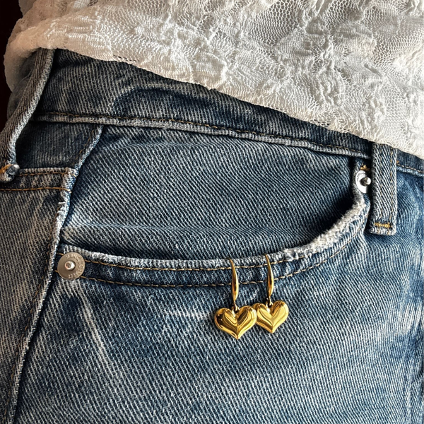Amor earrings